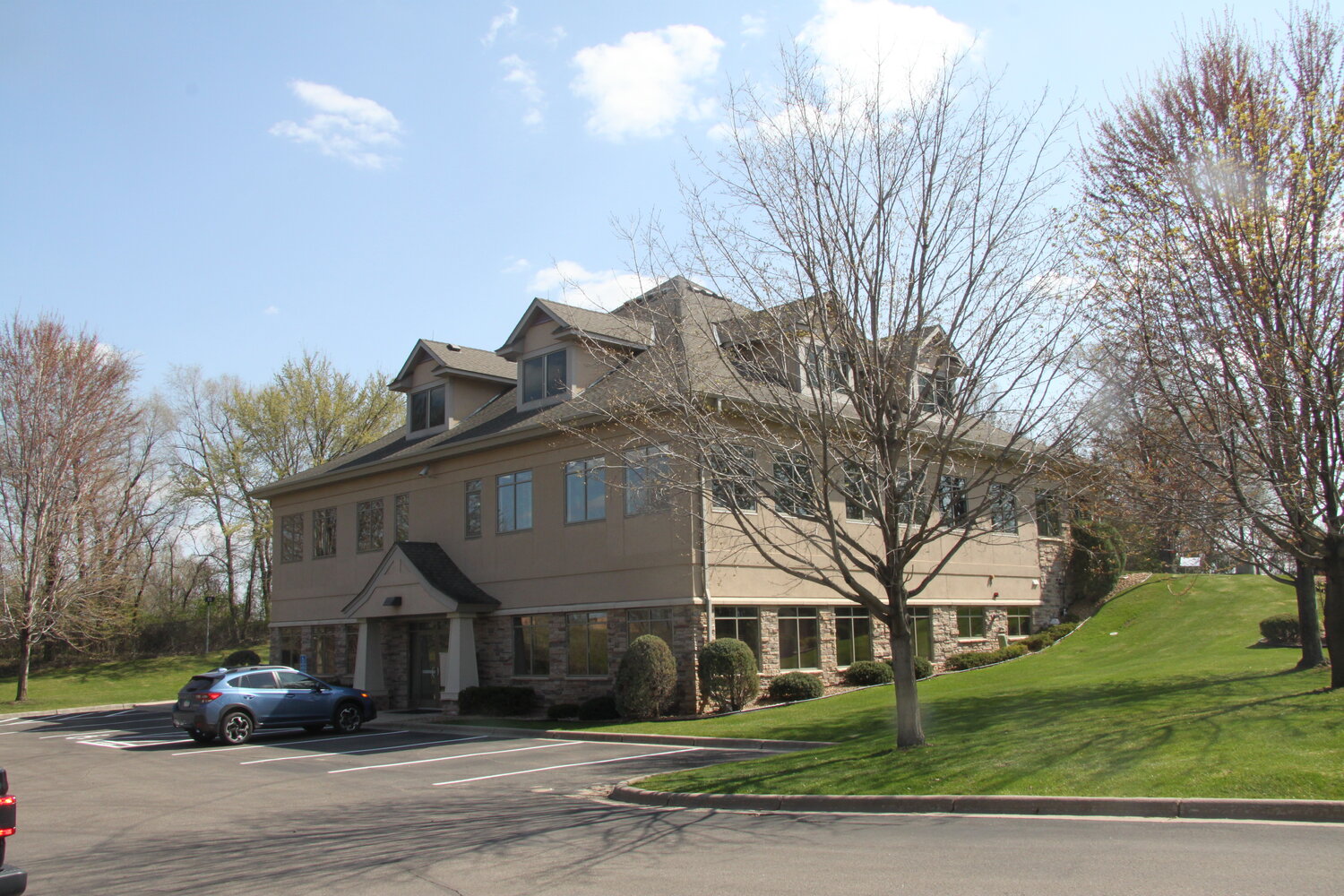 Exterior view showing the EveresT location in Eagan, Minnesota